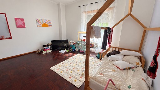 Arrendamento de apartamento T2 na Avenida Embaixador Aristides Sousa Mendes