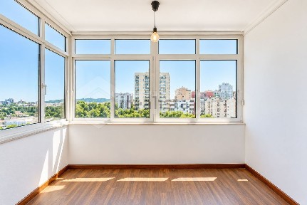 Arrendamento de apartamento T3 em Pontinha e Famões
