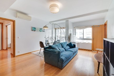 Arrendamento de apartamento T1 na Alameda da Universidade
