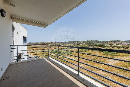 Arrendamento de apartamento T3 na Avenida Bartolomeu Dias
