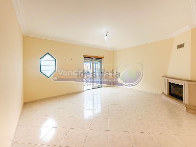 Apartamento T3 à venda em Samora Correia