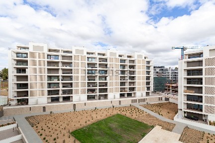Santo António dos Cavaleiros e Frielas, Urb. Élou, Rua Bernardo Marques s/n