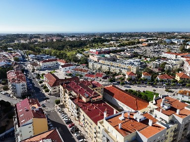 Apartamento T2 à venda na Rua Serpa Pinto, 34