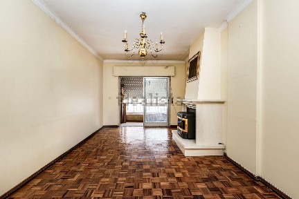 Apartamento T2 à venda na Rua Capitães de Abril, 41