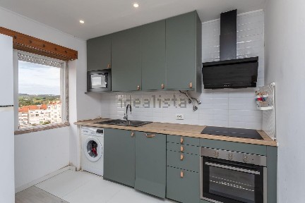 Apartamento T2 à venda na Estrada Mirante, 6