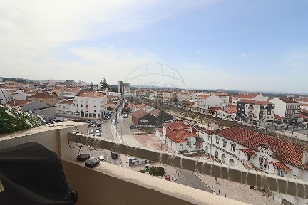 Apartamento T2 à venda nas Caldas da Rainha (Nossa Senhora do Pópulo)
