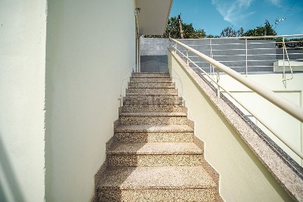 Arrendamento de apartamento T3 em São Mamede Recezinhos