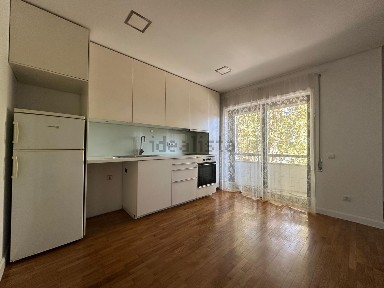 Arrendamento de apartamento T0 na Rua Francisco Moreira