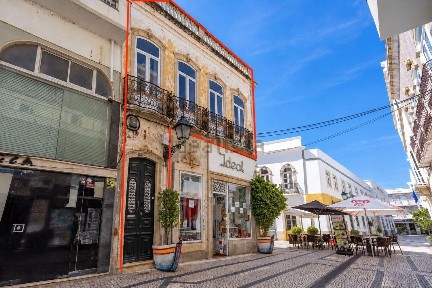 Olhão, Baixa, Rua do Comércio, 32