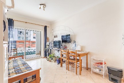 Apartamento T1 à venda na Rua António Jorge