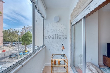 Arrendamento de apartamento T1 na Rua Adelino Amaro da Costa
