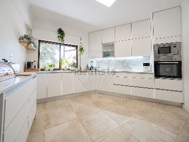 Apartamento T3 à venda na Rua da Esperança