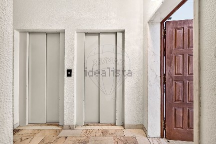 Apartamento T3 à venda na Rua Florbela Espanca