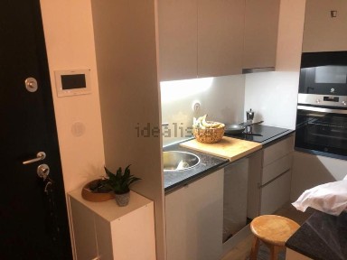 Arrendamento de apartamento T1 na Rua do Doutor Alfredo Faria de Magalhães