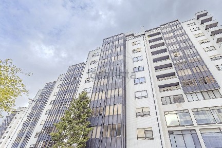 Apartamento T2 à venda na Alameda Dom Pedro V