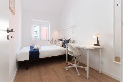 Arrendamento de apartamento T2 na Rua Actor João Rosa
