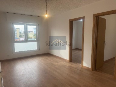 Apartamento T2 à venda no Centro de Laranjeiro