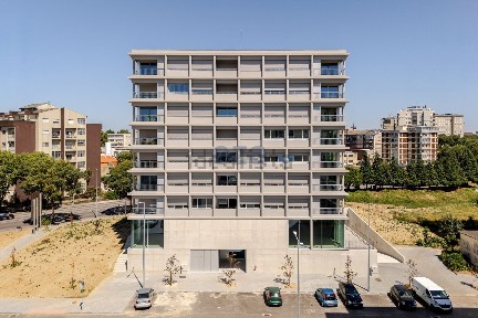 Arrendamento de apartamento T1 na Rua das Portas, 90