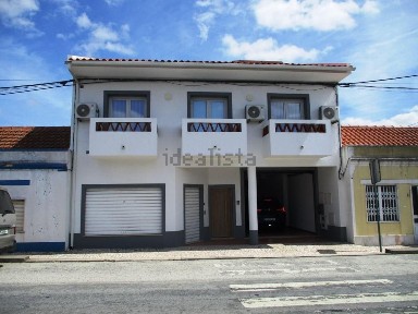 Moradia geminada à venda na Rua da Boavista, 48