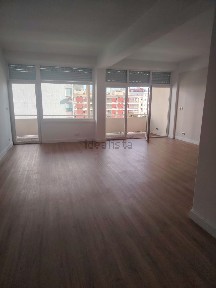 Arrendamento de apartamento T3 na Avenida Infante Santo, 57