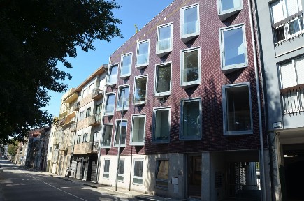 Arrendamento de apartamento T1 na Rua do Campo Lindo s/n