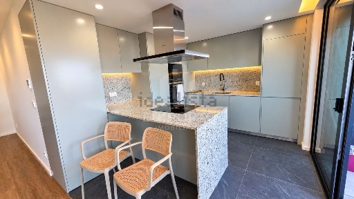 Arrendamento de apartamento T2 na Santo Ovídio - Cedro - Monte da Virgem