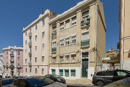 Apartamento T2 à venda na Rua do Zaire