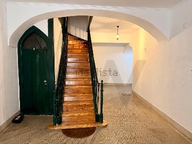 Apartamento T2 à venda na Calçada de São Vicente s/n