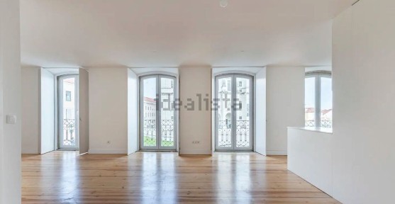 Apartamento T2 à venda na Campo de Santa Clara