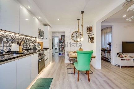 Apartamento T2 à venda na Rua António Nobre