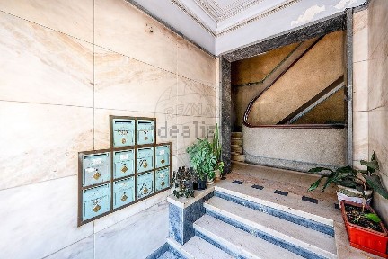 Apartamento T2 à venda na Avenida Dom João V