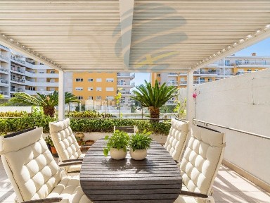 Apartamento T2 à venda na Rua Tílias
