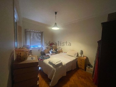 Apartamento T1 à venda na Rua do Funchal, 11