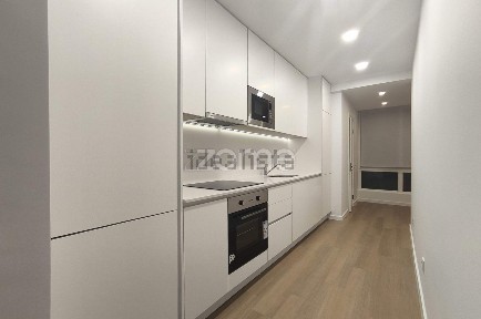 Cascais e Estoril, Estoril, Bairro Areias, Praça António Enes, 11
