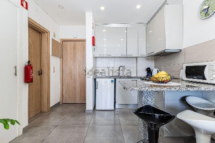 Apartamento T1 à venda no Rue Da Torrinha