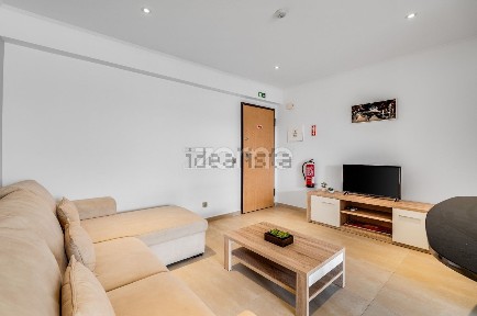 Apartamento T1 à venda na Avenida das Comunidades Lusíadas s/n