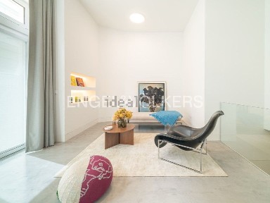 Apartamento T0 à venda na Rua Veloso Salgado, 34
