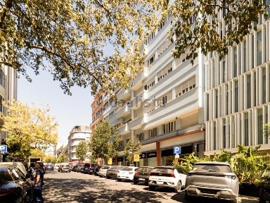 Apartamento T3 à venda na Rua Rodrigues Sampaio