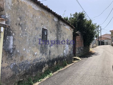 Casa ou moradia à venda em Vila de Cucujães