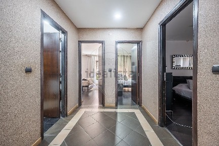 Arrendamento de apartamento T4 na Praça do Bocage
