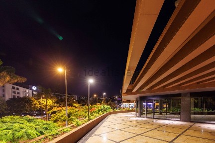 Espaço comercial à venda na Ajuda - Amparo - Piornais