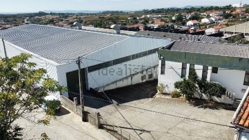 Armazém à venda em Cebolais de Cima e Retaxo