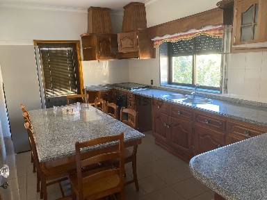 Arrendamento de andar de moradia em Lomar e Arcos