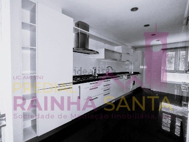 Arrendamento de apartamento T2 em Santa Clara e Castelo Viegas