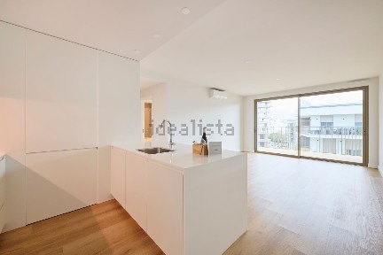 Arrendamento de apartamento T2 na Rua Coronel José Núncio