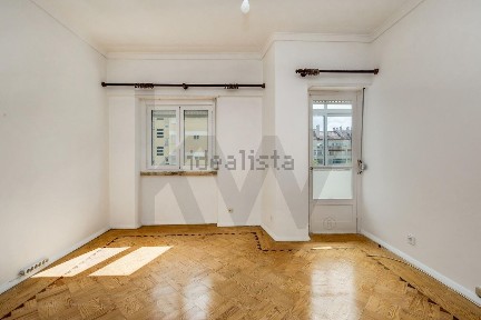 Arrendamento de apartamento T2 na Rua Conselheiro Martins de Carvalho, 9
