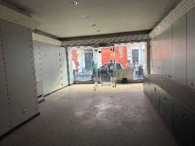 Arrendamento de espaço comercial na Rua da Beneficência