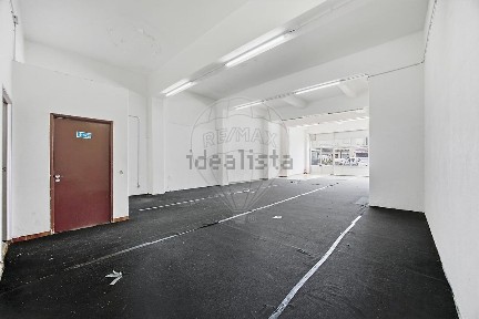 Arrendamento de espaço comercial na Rua Cidade de Lisboa