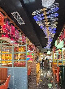 Avenidas Novas, Campo Pequeno, Avenida Júlio Dinis