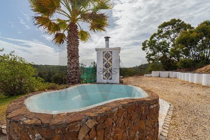 Quinta à venda em Malavado